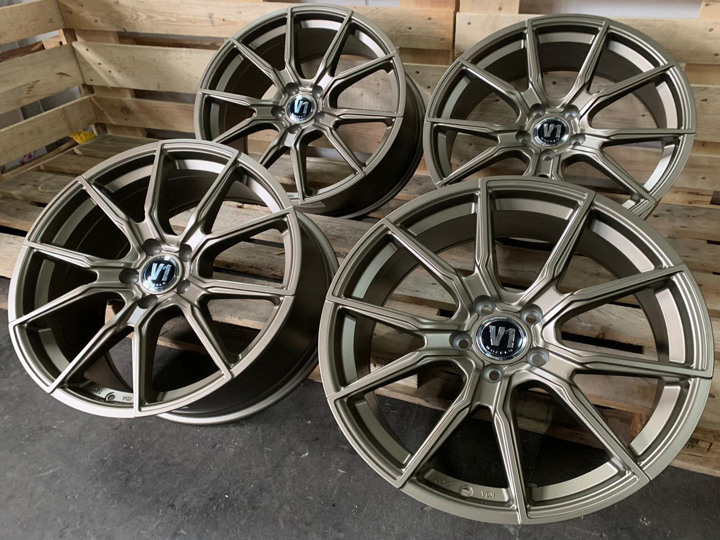 4er Satz V1 Wheels V1 19 Zoll Bronze Matt Alufelgen passend für BMW 3er F30 F31 und 4er F32 F36